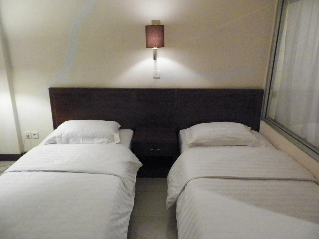 Excellent Seven Boutique Hotel Bandung Room photo