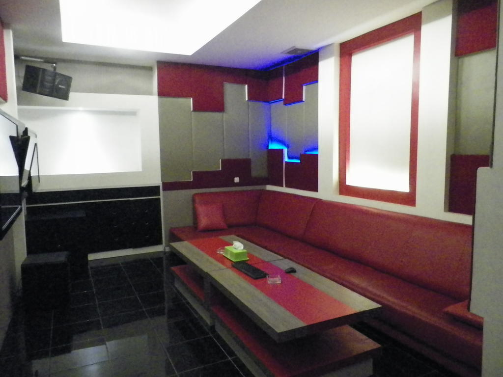 Excellent Seven Boutique Hotel Bandung Exterior photo